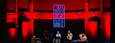 JazzMi: il festival continua la sua corsa trionfale dopo i memorabili sold out di Metheny, Bill Frisell, Christian Mcbride e Murubutu.